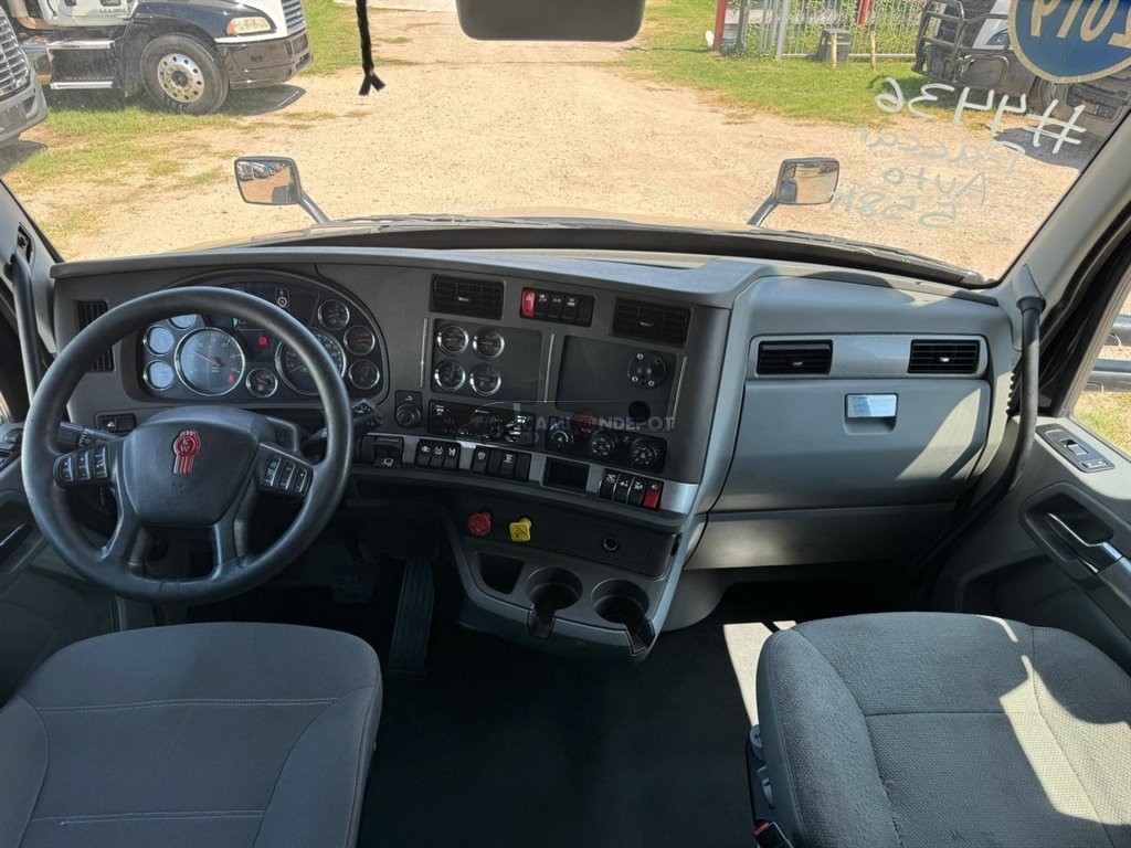 Truck Thumbnail 4