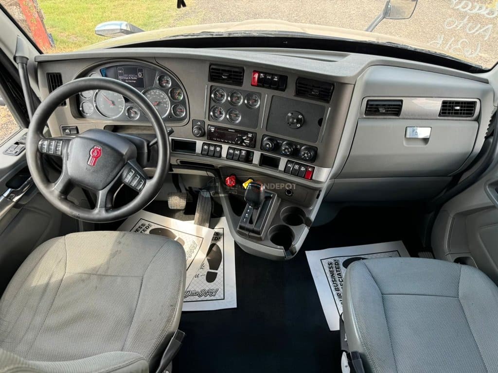 Truck Thumbnail 6