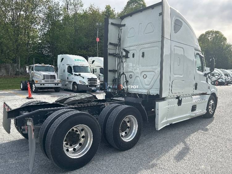 Truck Thumbnail 6