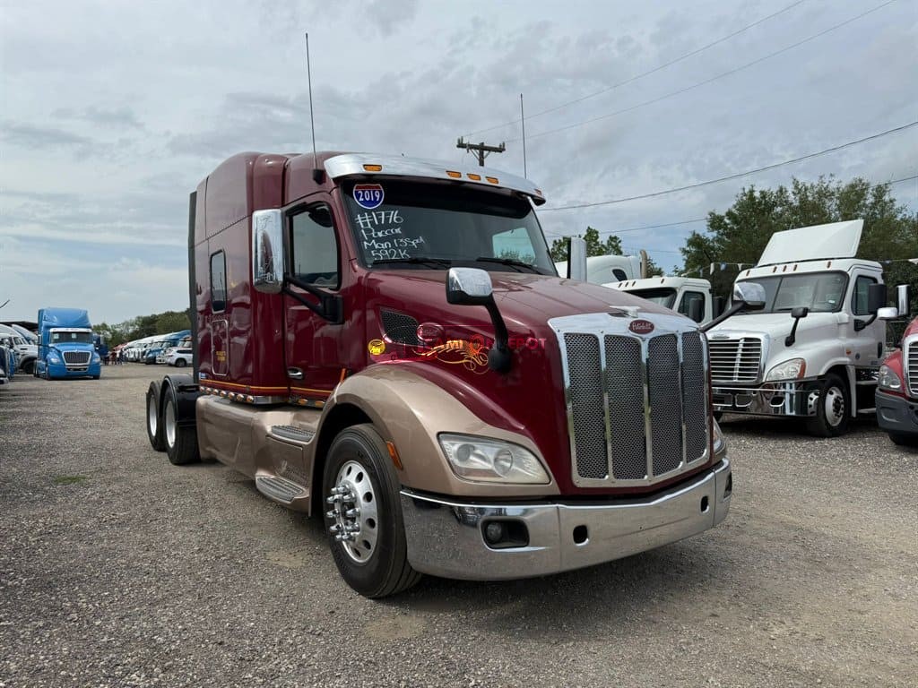 Truck Thumbnail 3