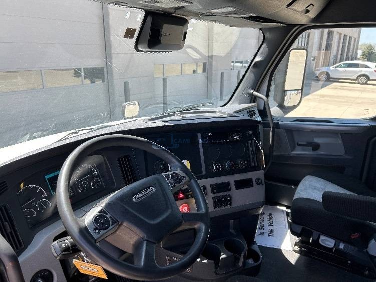 Truck Thumbnail 8