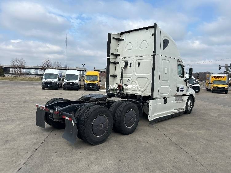 Truck Thumbnail 6