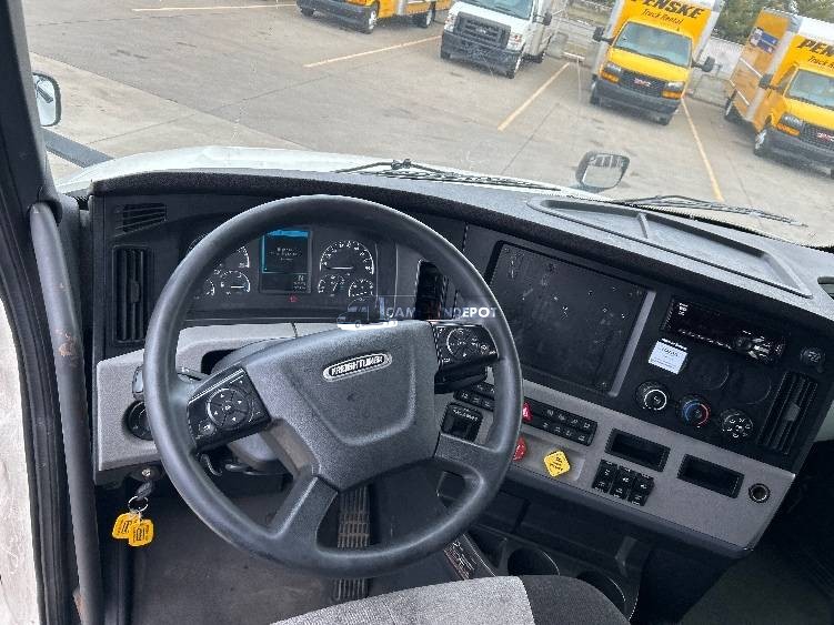 Truck Thumbnail 7