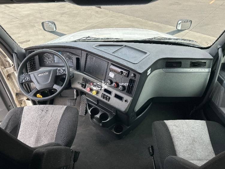 Truck Thumbnail 8