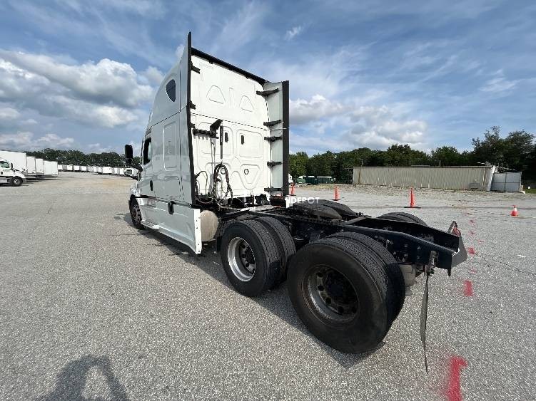 Truck Thumbnail 4