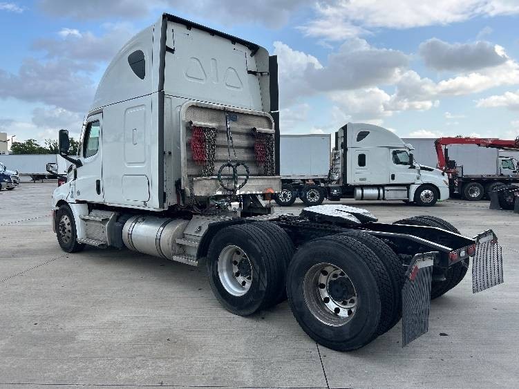 Truck Thumbnail 4