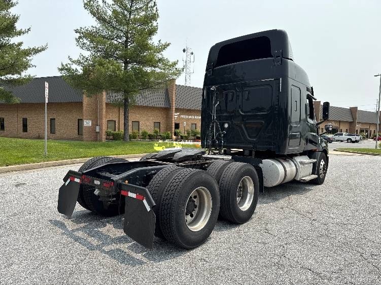 Truck Thumbnail 4
