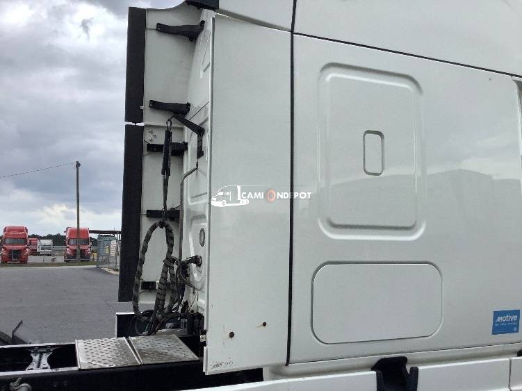 Truck Thumbnail 13