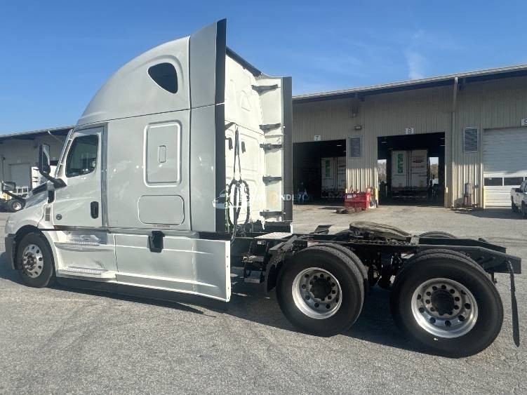 Truck Thumbnail 4