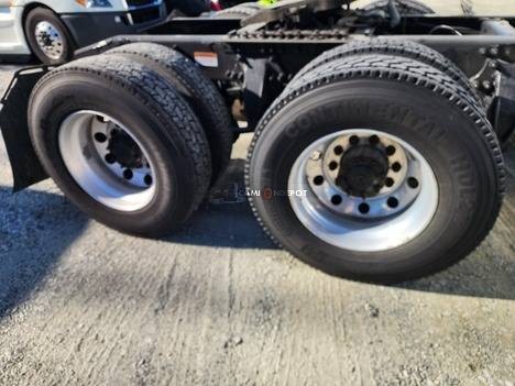Truck Thumbnail 11