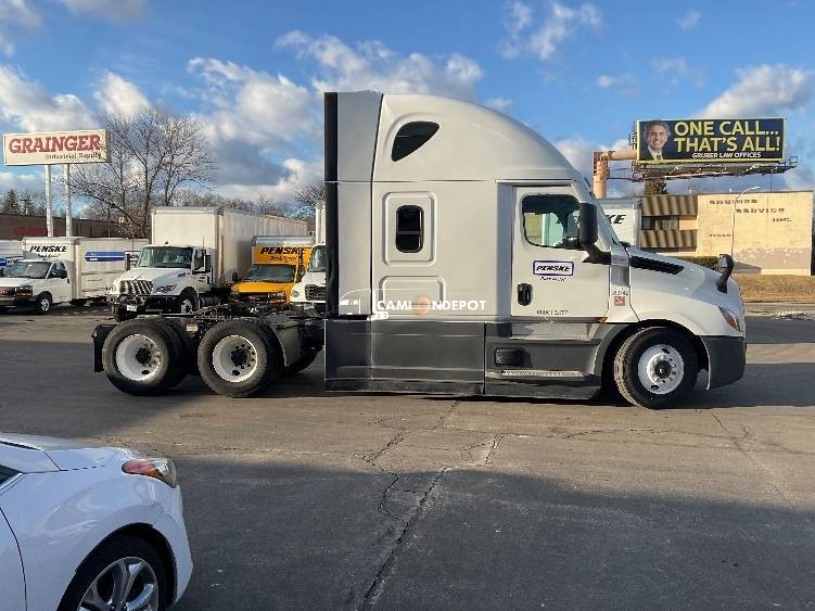 Truck Thumbnail 4