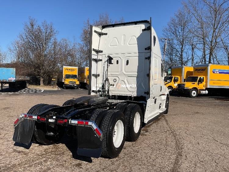 Truck Thumbnail 7