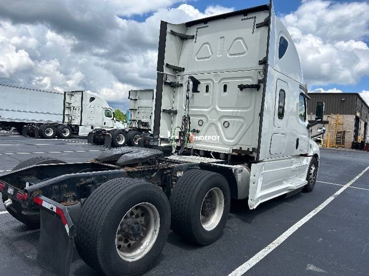 Truck Thumbnail 7