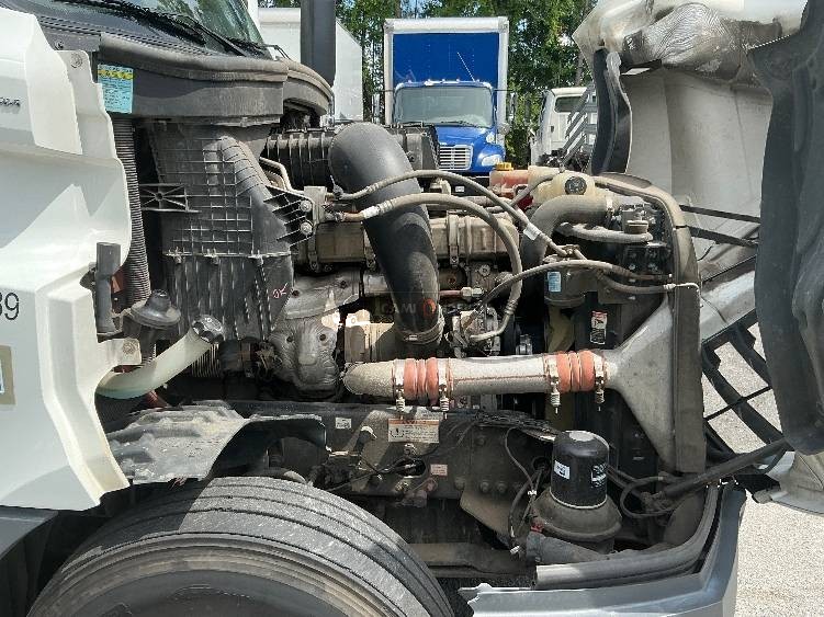 Truck Thumbnail 8