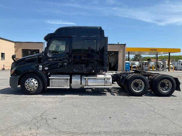 Truck Thumbnail 4