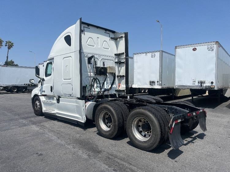 Truck Thumbnail 5