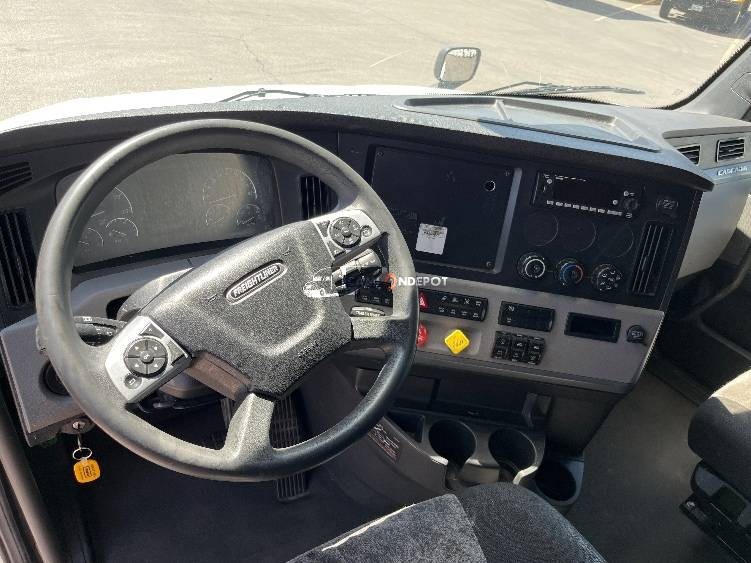 Truck Thumbnail 10
