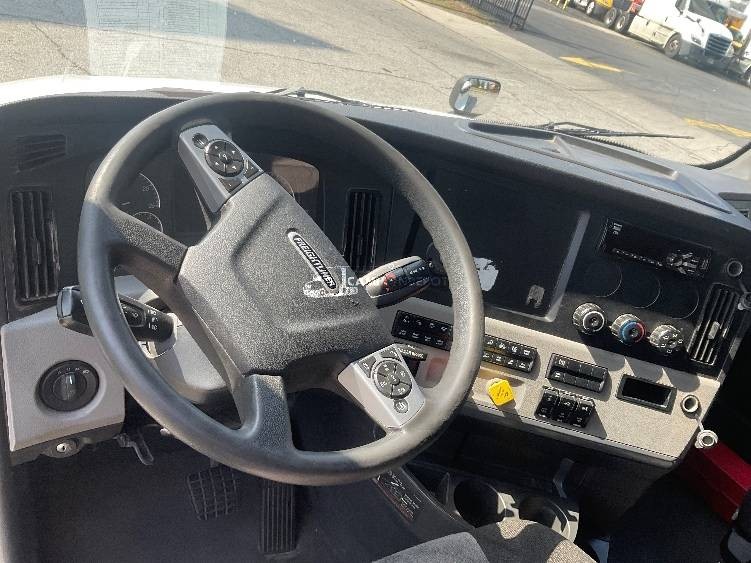 Truck Thumbnail 9