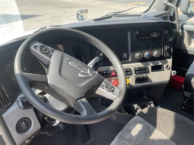 Truck Thumbnail 10