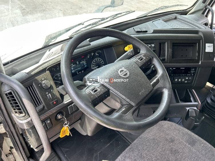 Truck Thumbnail 7
