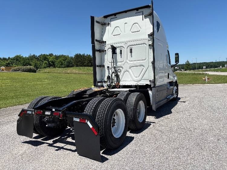 Truck Thumbnail 5