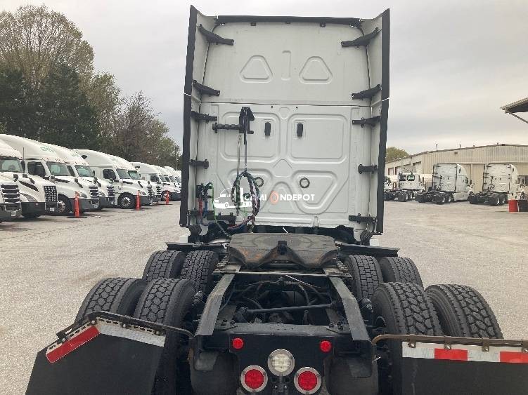 Truck Thumbnail 5