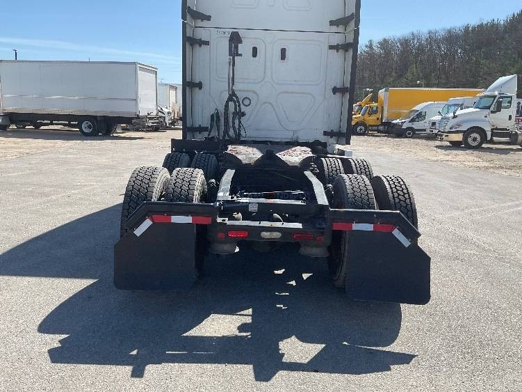 Truck Thumbnail 4