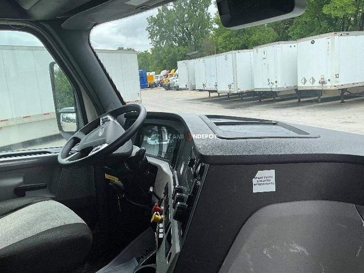Truck Thumbnail 8