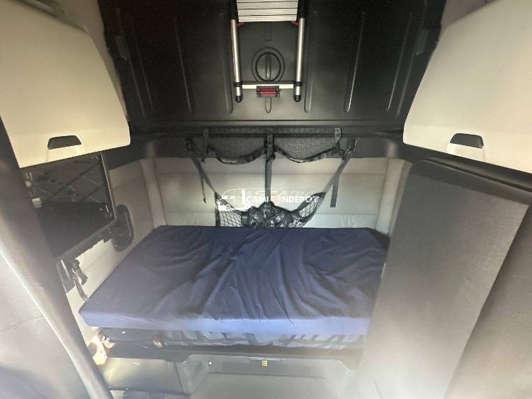 Truck Thumbnail 8