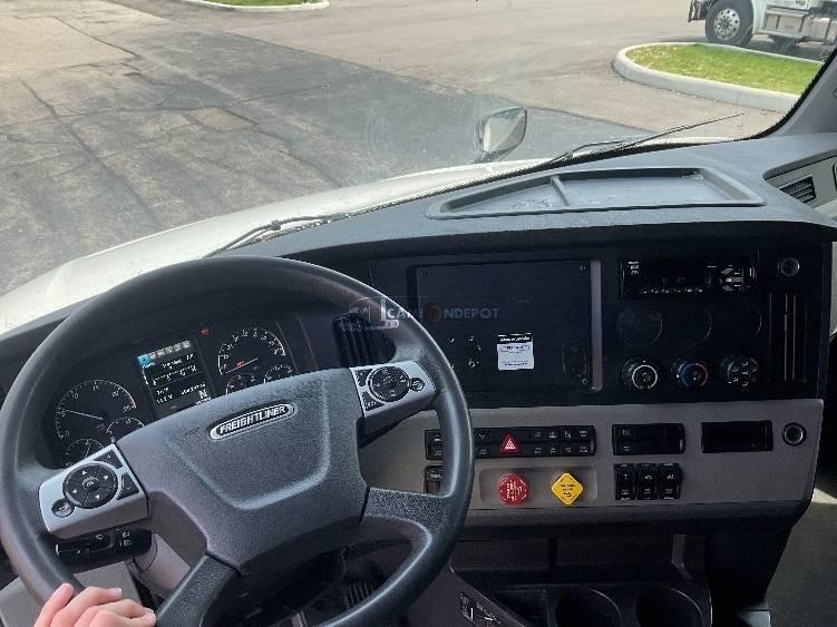Truck Thumbnail 8