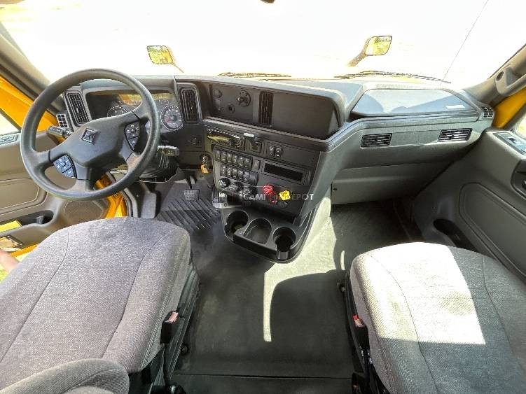 Truck Thumbnail 7