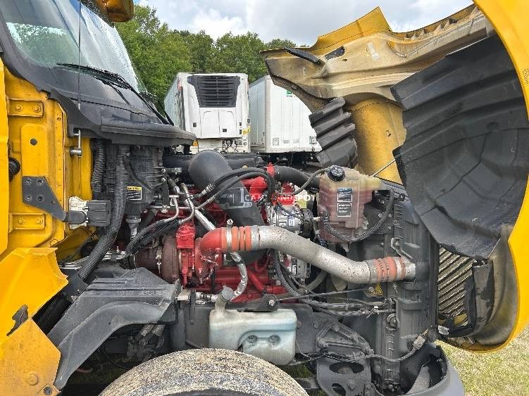 Truck Thumbnail 11