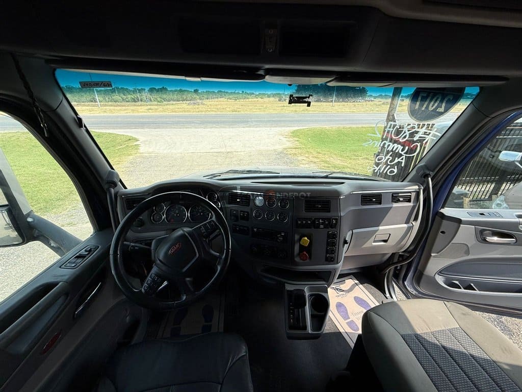 Truck Thumbnail 6