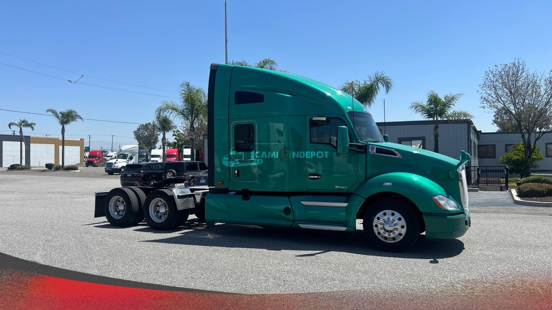Truck Thumbnail 3
