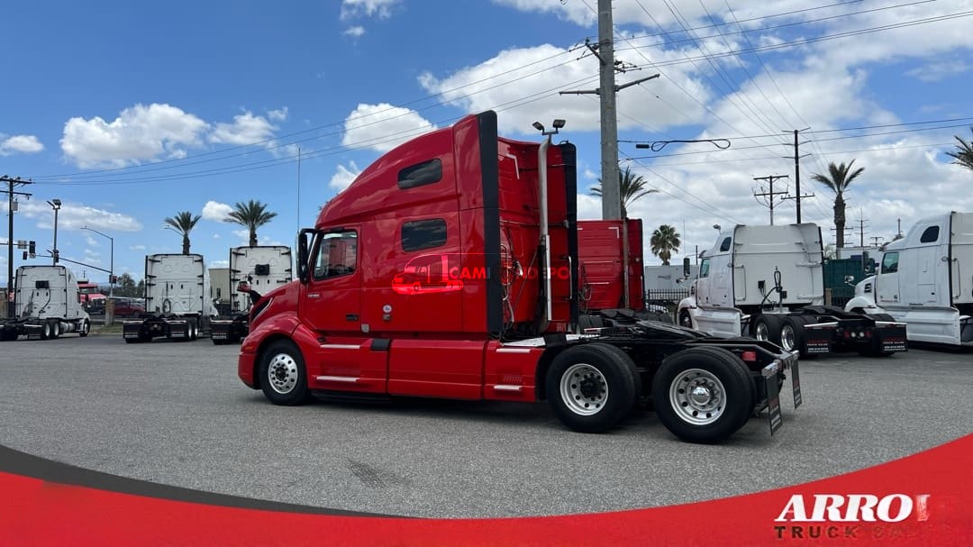 Truck Thumbnail 2