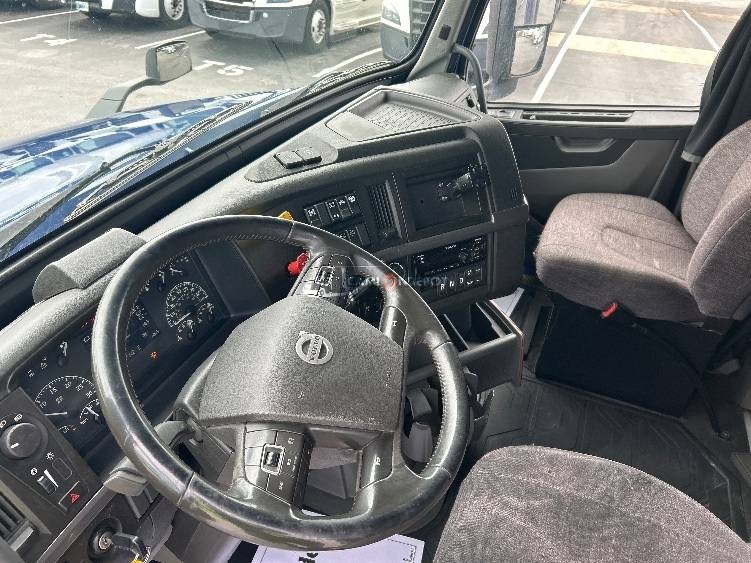 Truck Thumbnail 7
