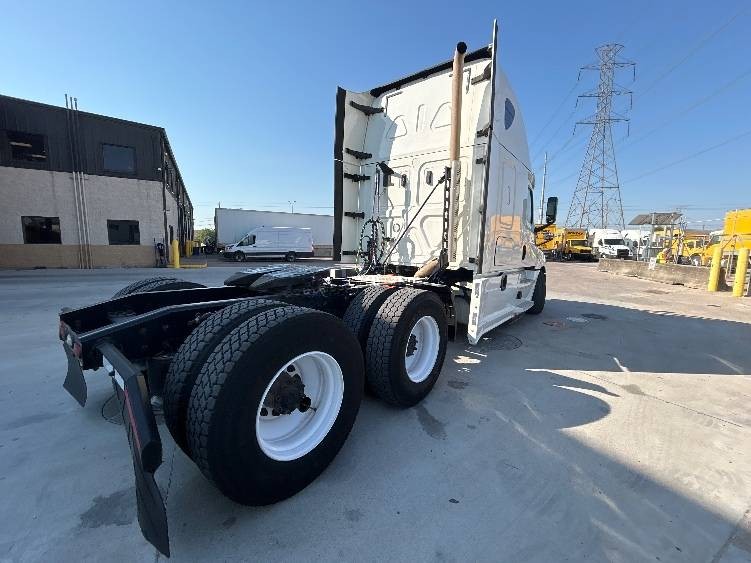 Truck Thumbnail 6