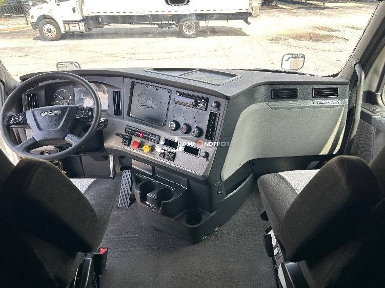 Truck Thumbnail 7