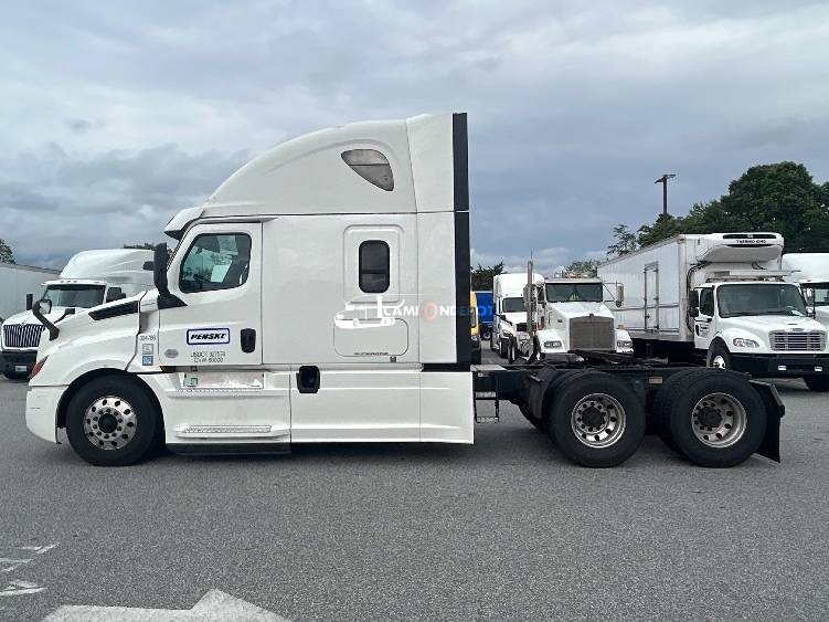 Truck Thumbnail 4