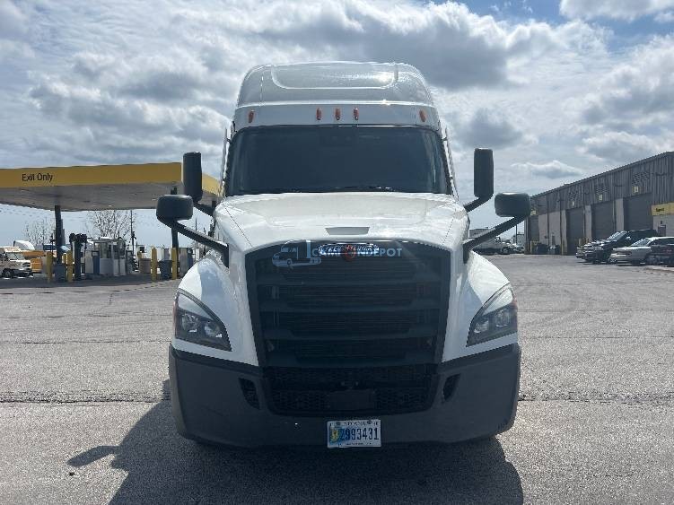 Truck Thumbnail 2