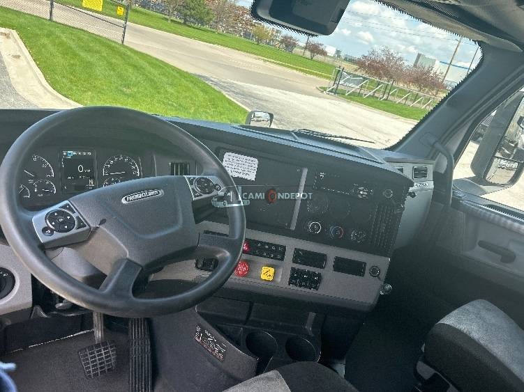Truck Thumbnail 7