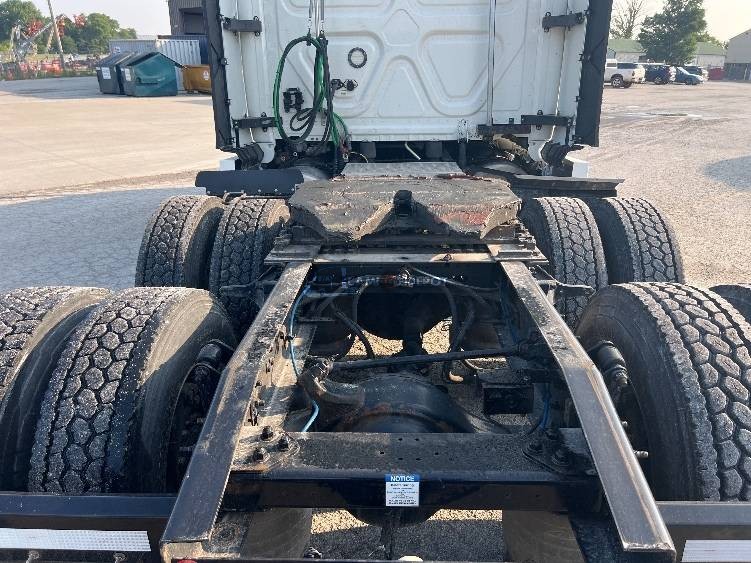 Truck Thumbnail 4