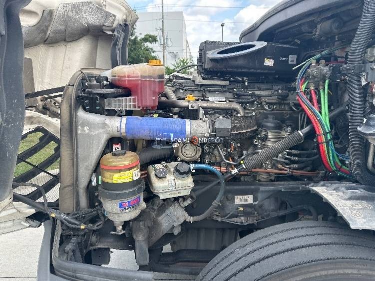 Truck Thumbnail 10