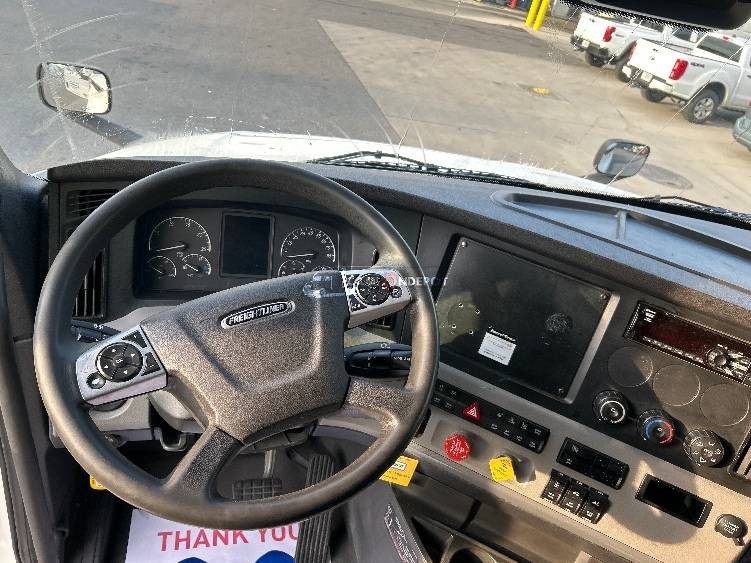 Truck Thumbnail 8
