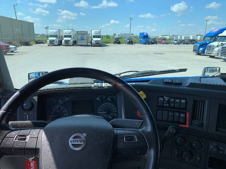 Truck Thumbnail 7