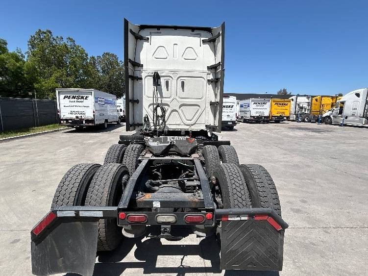 Truck Thumbnail 6