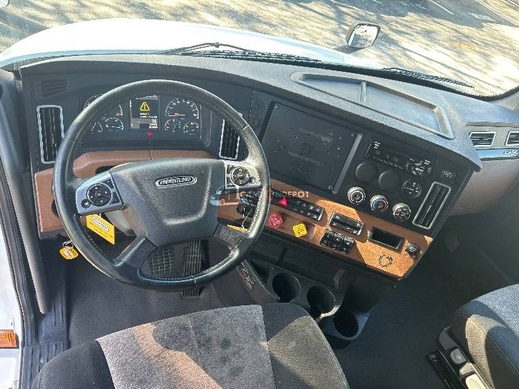 Truck Thumbnail 5