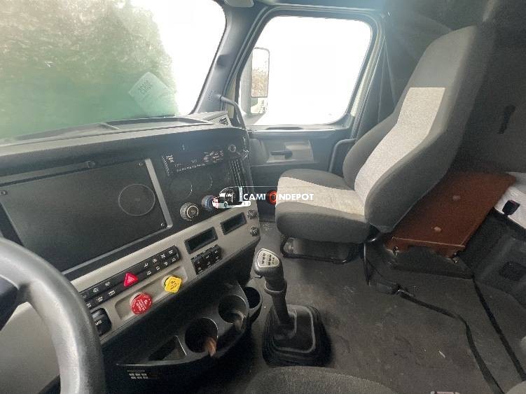 Truck Thumbnail 5