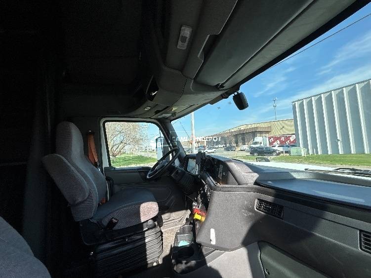 Truck Thumbnail 9