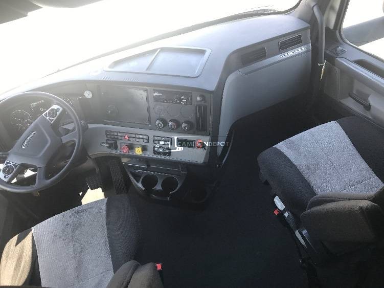 Truck Thumbnail 6
